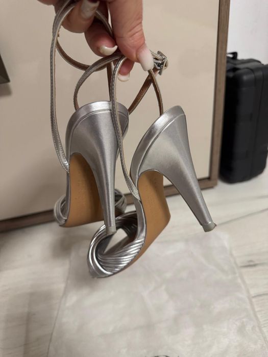 Sandale argintii zara 36