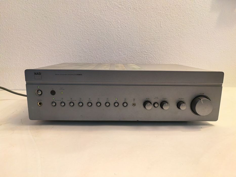 Amplificator NAD C 355 BEE statie