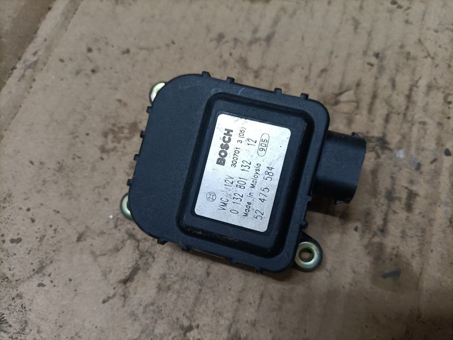 Motoras climatizare Opel Astra G Zafira A 52475584 0132801132