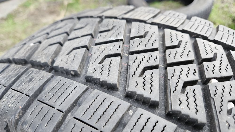 2бр гуми 215 65 16С дот 21 ласа lassa