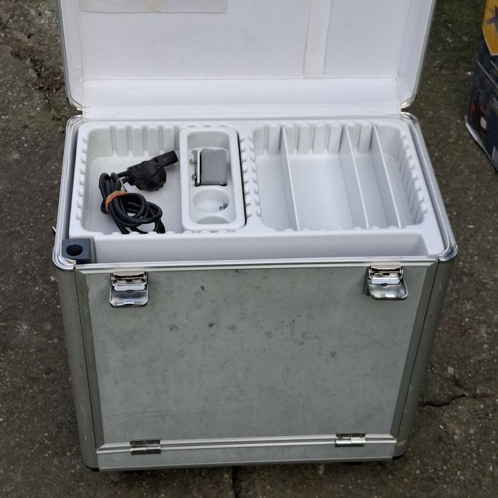 Cutie,valiză ptr depozitare sau transport