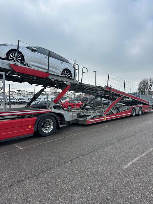 Transport autoturisme microbuze dube utilaje Italia  Romania și Romania Italia