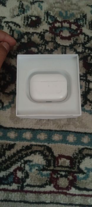 AIRPODS Pro 2 apple