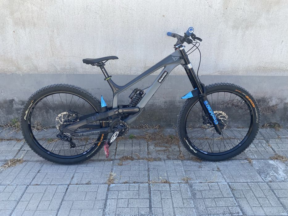 YT tues dh 27,5 L 2023