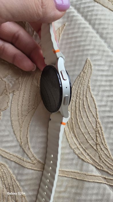 Часы Samsung Galaxy Watch 7