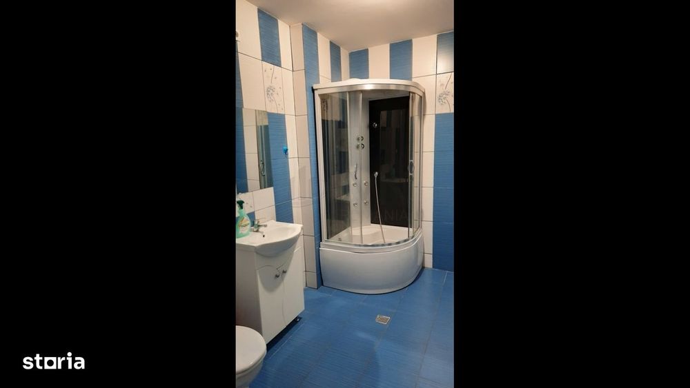 Vila spatioasa de vanzare l aproape de Primaria Sector 1