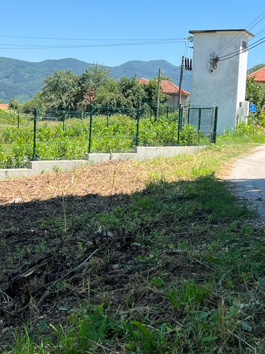 Продава се Парцел в Правец - 926 кв.м за 53 €/кв.м - Снимка #2