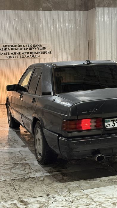 W201 мерседес 190е