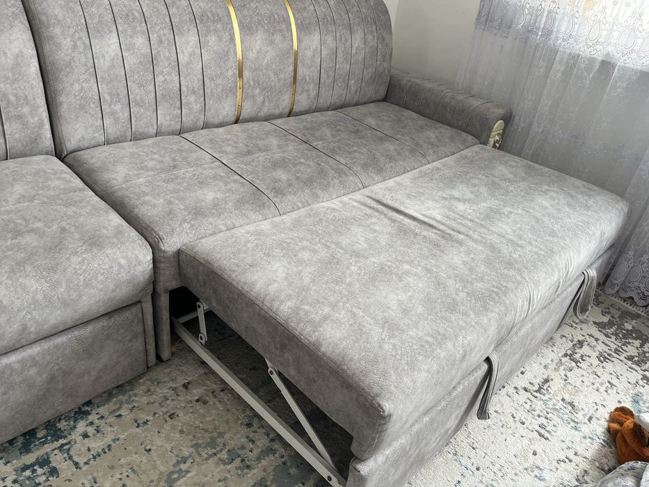 Диван гостевой.