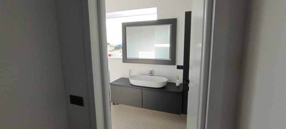 Casa moderna intr-o locatie de exceptie!
