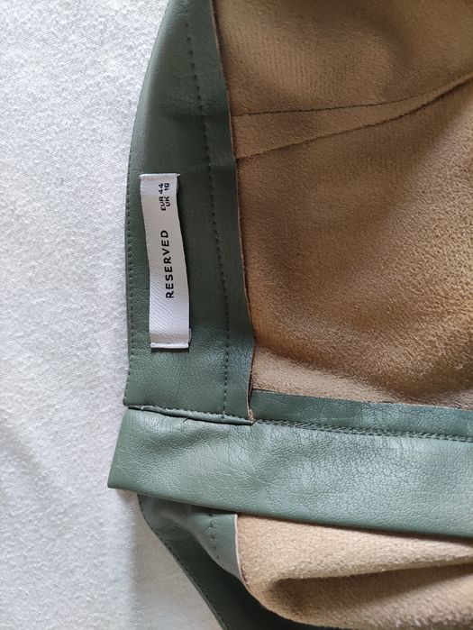 Кожена пола EU44