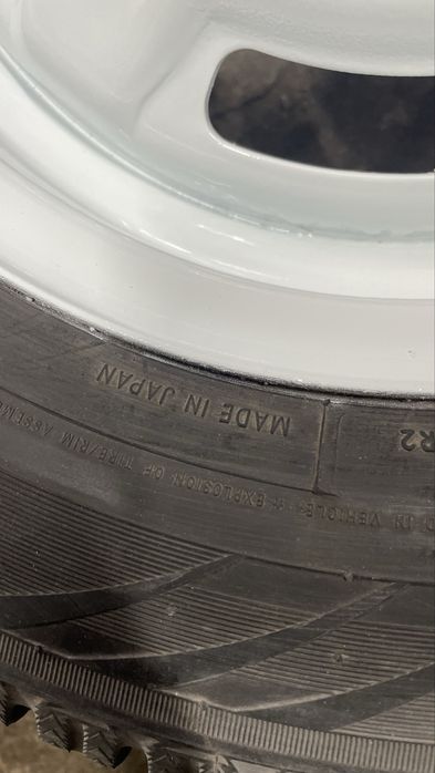 Продам зимние шины