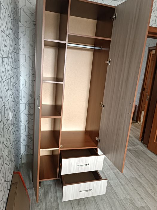 Шкаф для одежды 2м