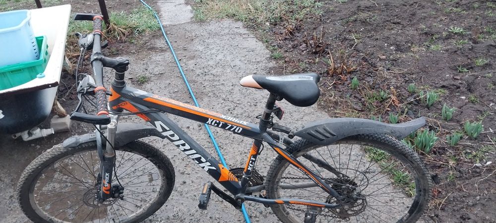 Продам спортивный велосипед.