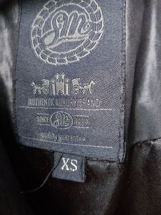 Дълго яке от непромокаема материя