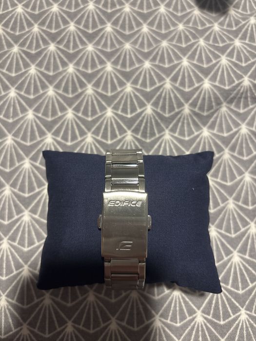 Casio edifice часовник