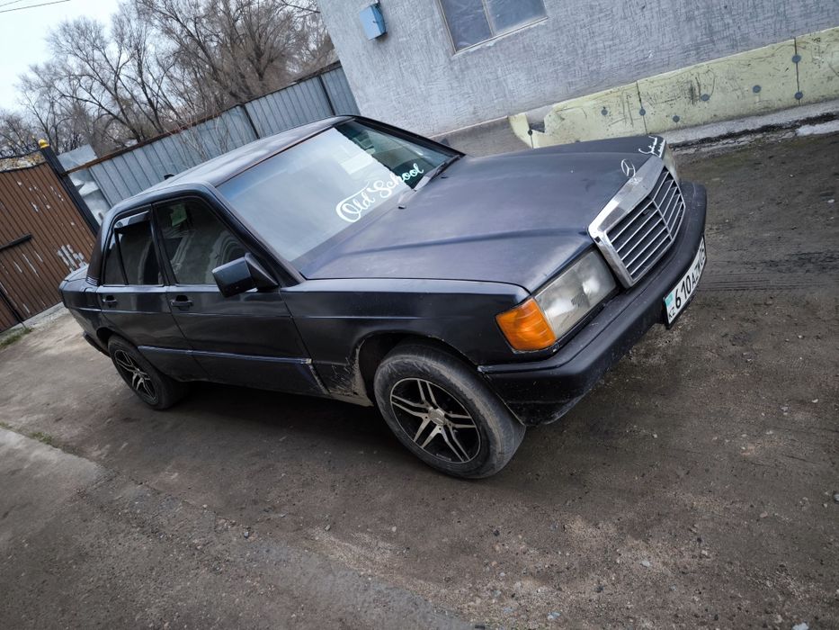 Мерс 190 разбор запчасти