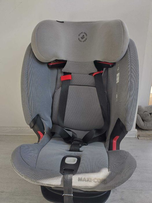 Maxi Cosy Titan Pro детско столче