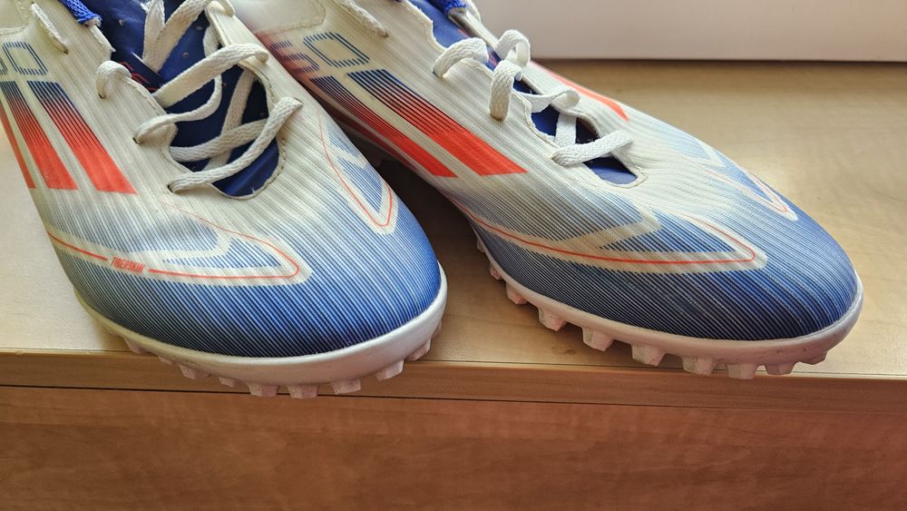 Ghete fotbal Adidas F50