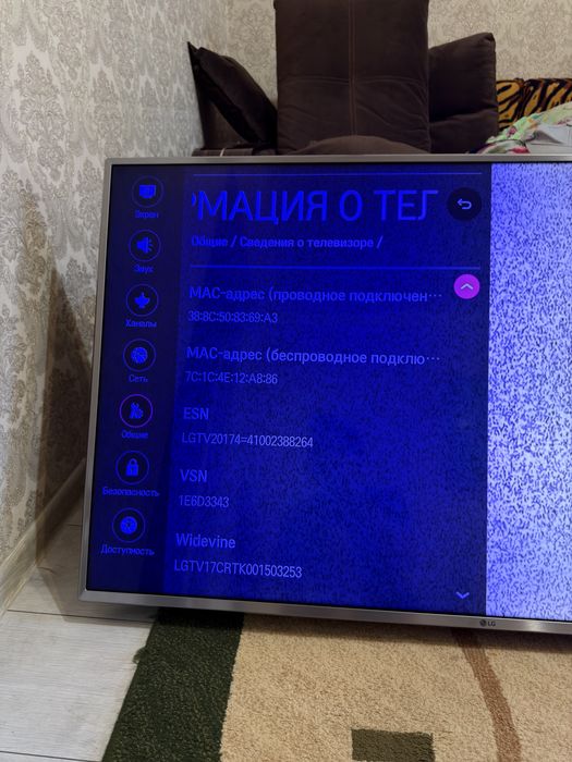 Продам телевизор LG 49UJ651V