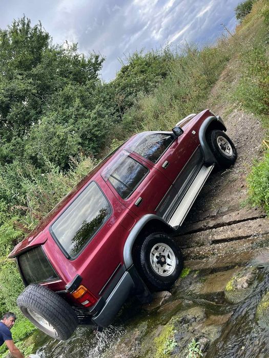 Джип  Toyota Hilux