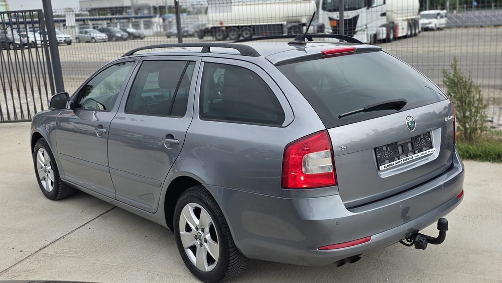 Skoda Octavia An 2012 1.4 benzina E5 cash sau rate