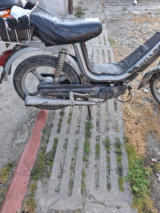 Vand 2 scutere,mai multe detalii la telefon