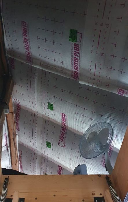 Casa singur in curte 212000
