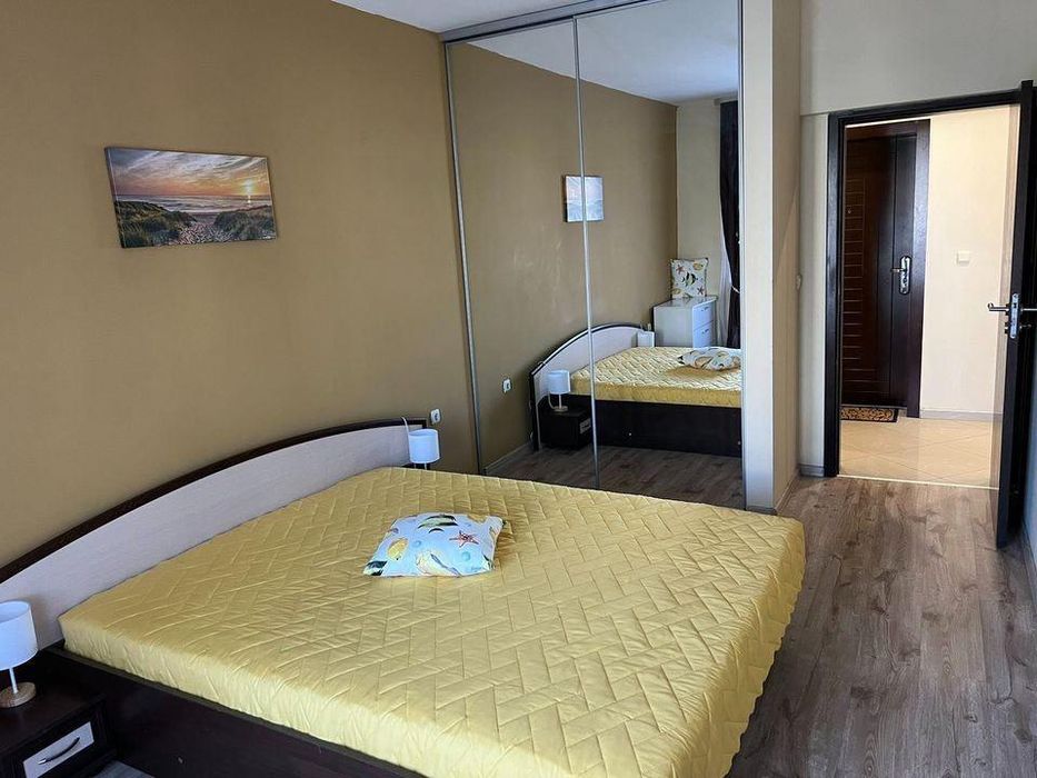 Дава се под наем Двустаен апартамент в Варна, Лятно кино Тракия - 78 кв.м за 648.21 € - Снимка #4