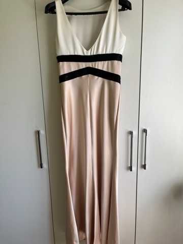 Вечернее платье с вышивкой