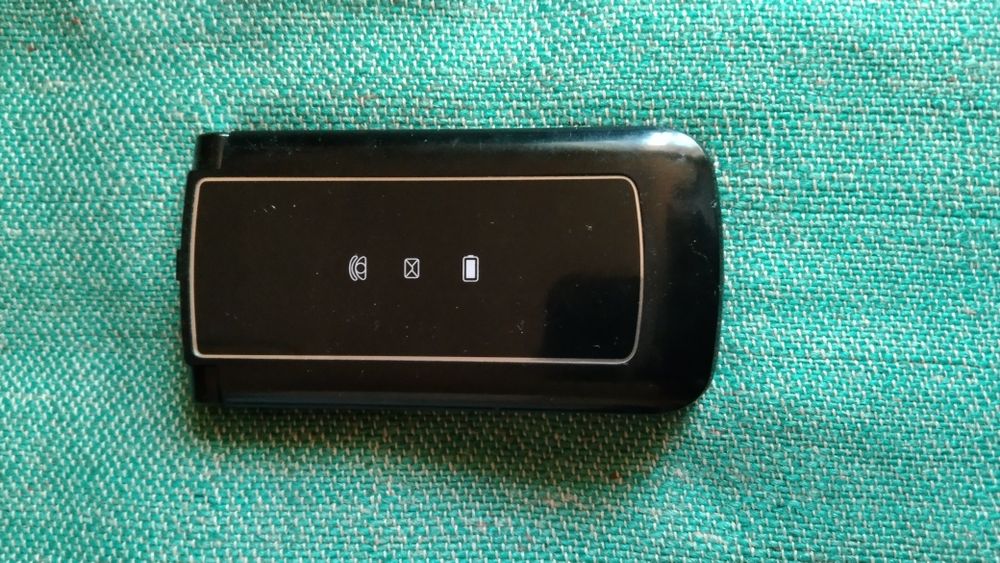 Телефон на запчасти