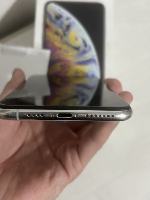 Срочно продам Iphone XS Max 64 gb
