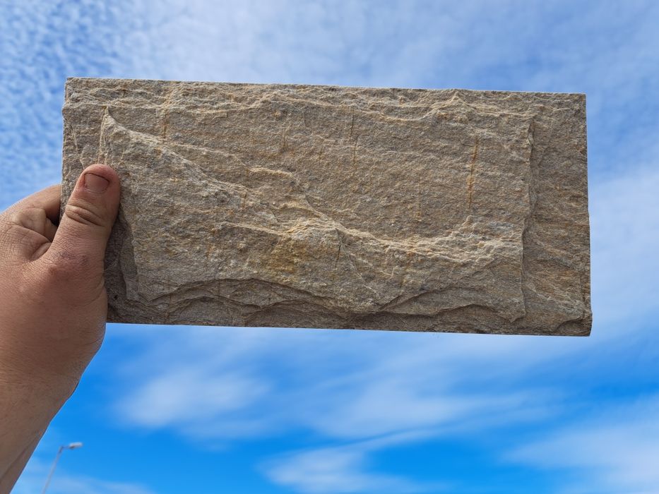 Естествен камък ,гнайс , тикли ,настилка и облицовка