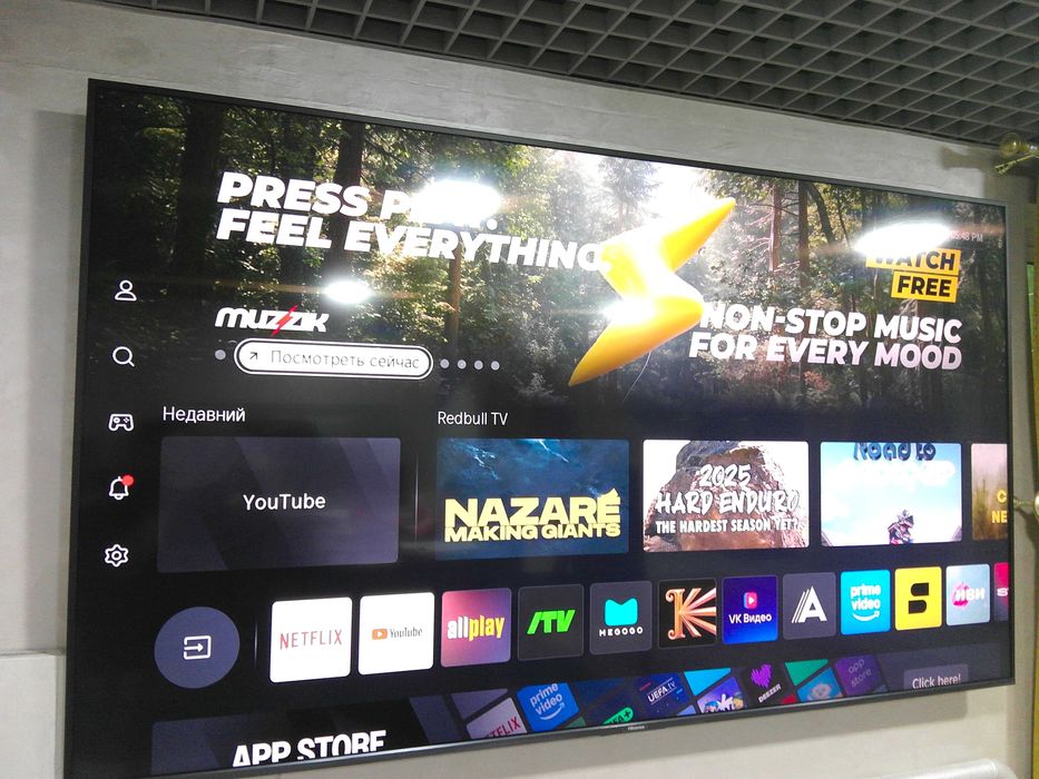 Телевизор 98" и 100" б/у