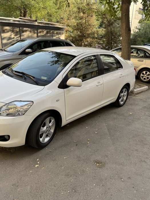 Продается Toyota Yaris 2007 Автомат