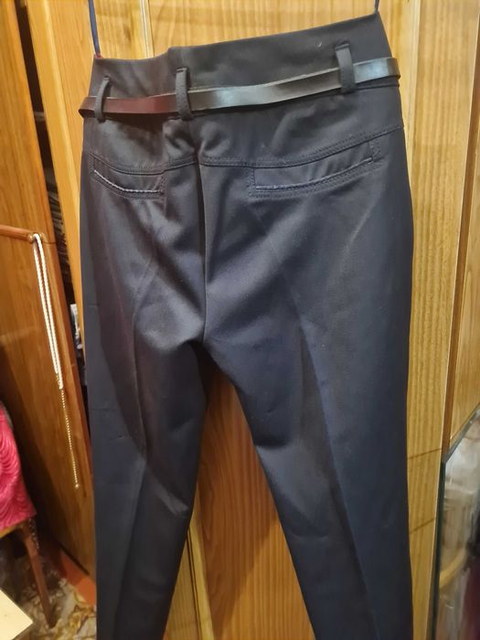 Брюки классические школьные  на девочку