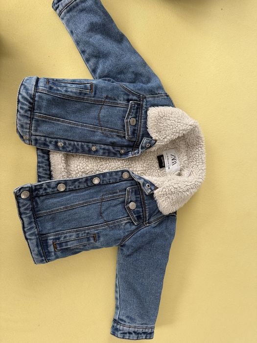 Vand geaca Zara marimea 86