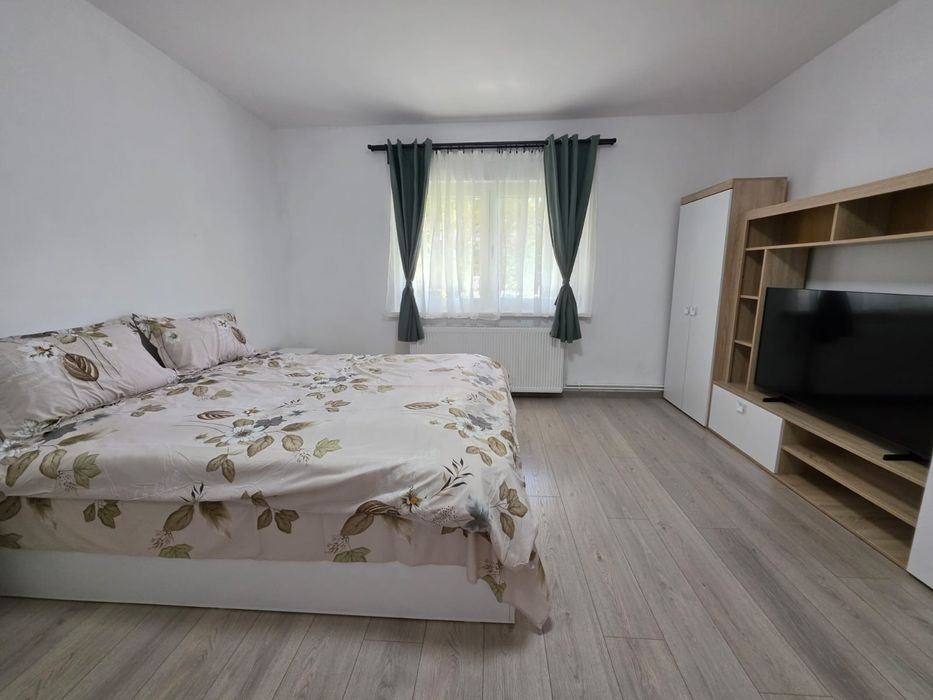 Garsonieră/Apartament 1 cameră decomandat cu loc de parcare