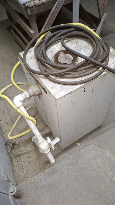 Продам газовый котёл  б/у