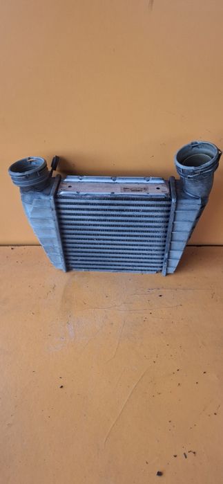 Интеркулер ляв за VW Phaeton 3.0 TDI – Оригинален 3D0145785