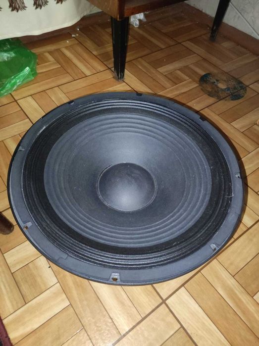 Продам Динамики. Новые