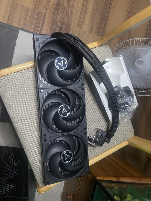 PC Gaming/Work cu 4070 Ti Super si i9 14900K