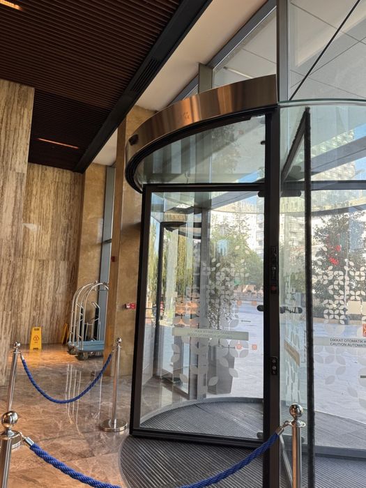 Сенсорные двери