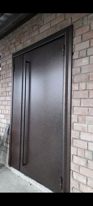 Металлические двери.