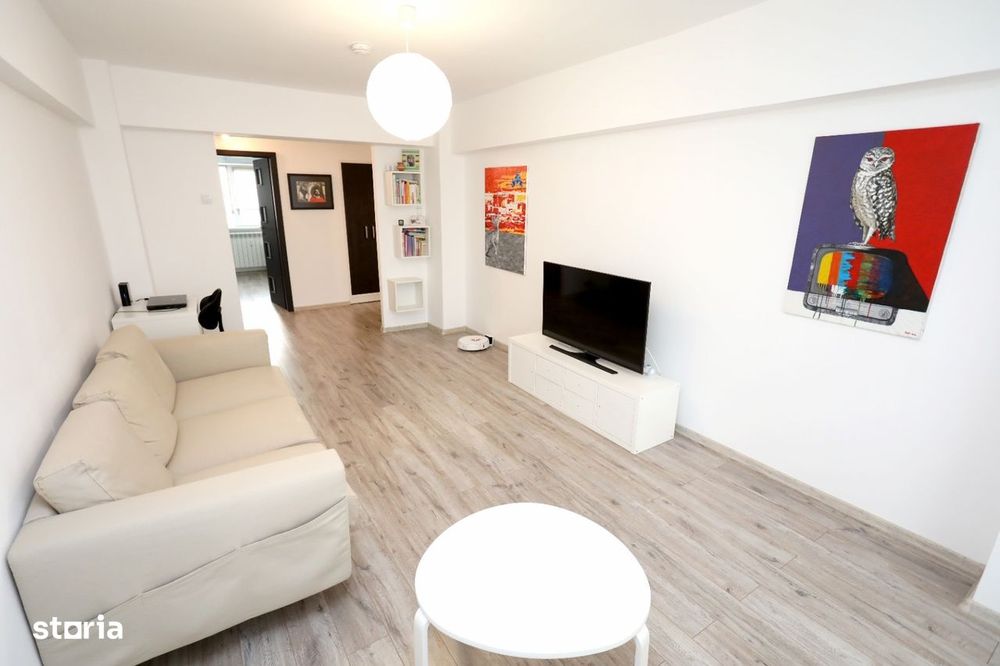 Decomandat, două balcoane, et. 5/8, bloc BCA, Rovine-Parculet