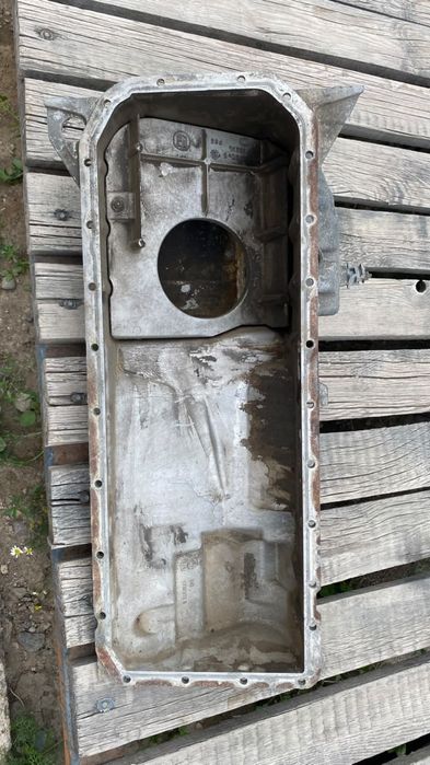 Продам поддон (картер) на М52