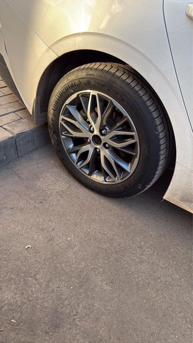 Летняя резина 215/55/r17
