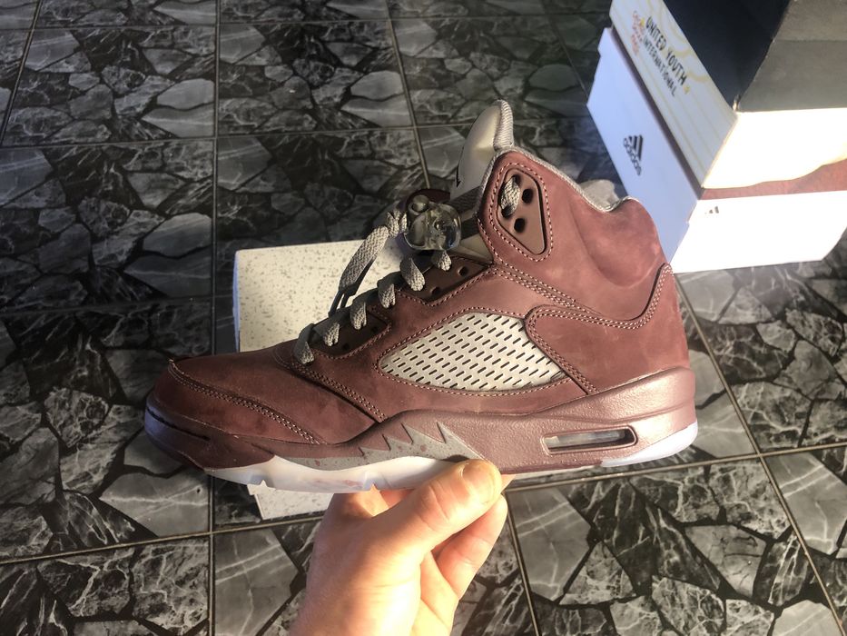 Jordan 5 Burgundy