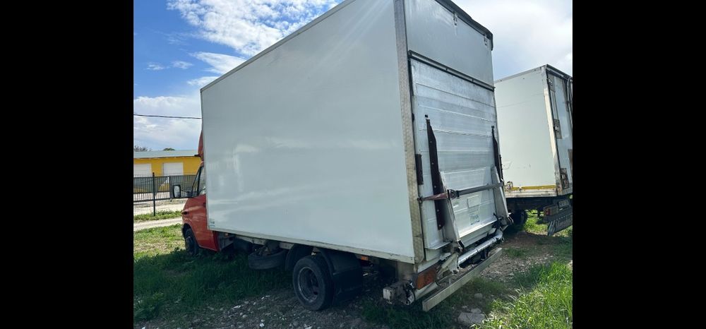 Cub cu lift Mercedes sprinter