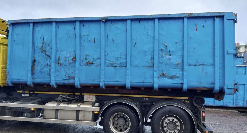 Abroll container pentru camioane